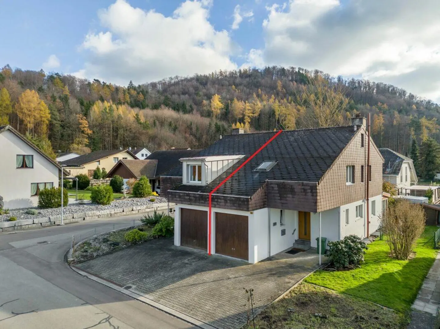 Gepflegtes 5-Zimmer-Doppeleinfamilienhaus mit Wintergarten und ausgebautem Estrich - Foto 1 von 24