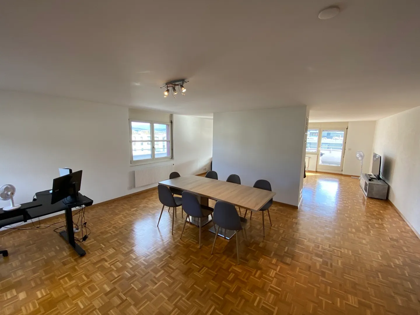 Penthouse Éblouissant avec Terrasse - Photo 4 sur 34