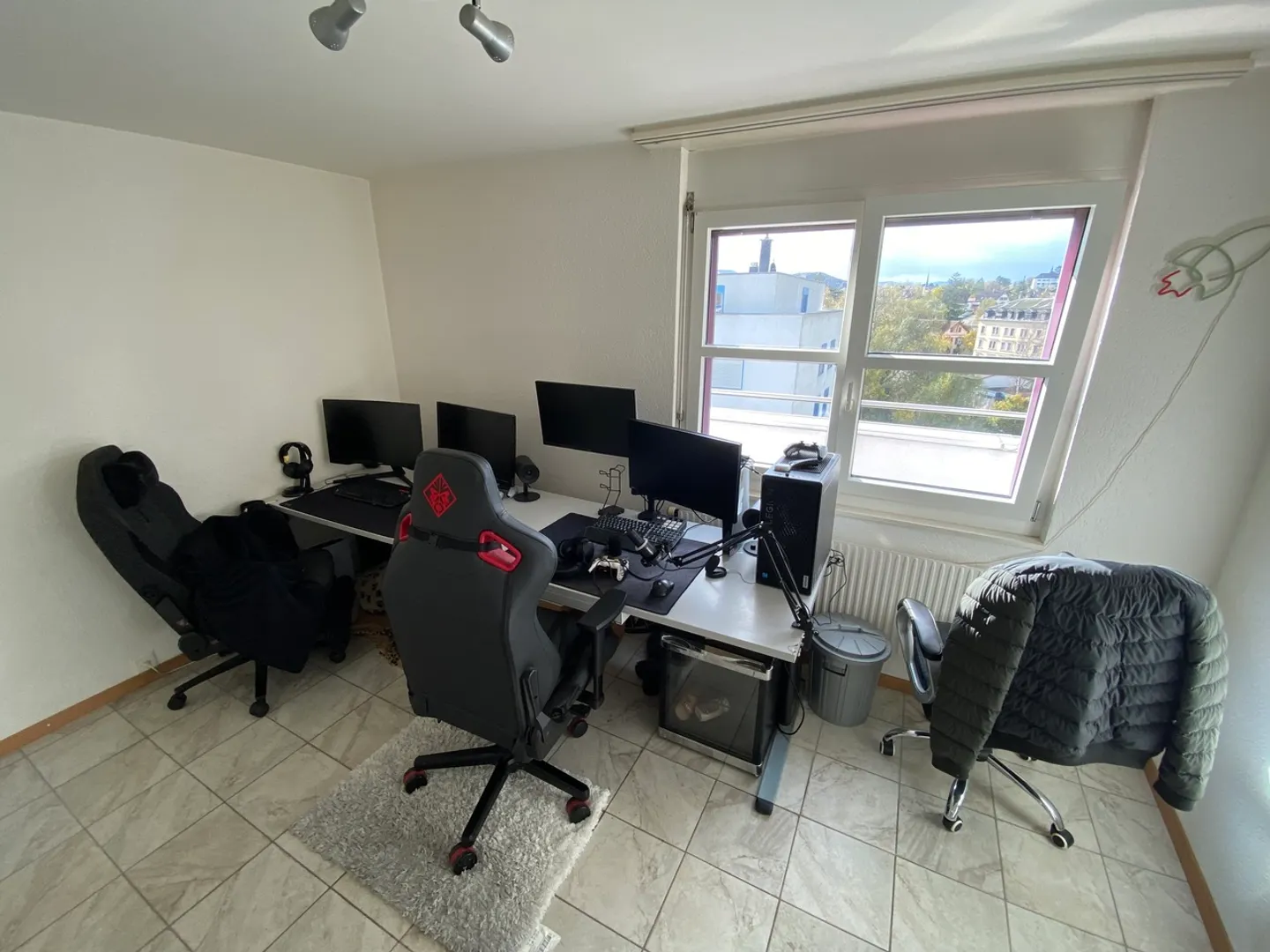 Penthouse Éblouissant avec Terrasse - Photo 13 sur 34