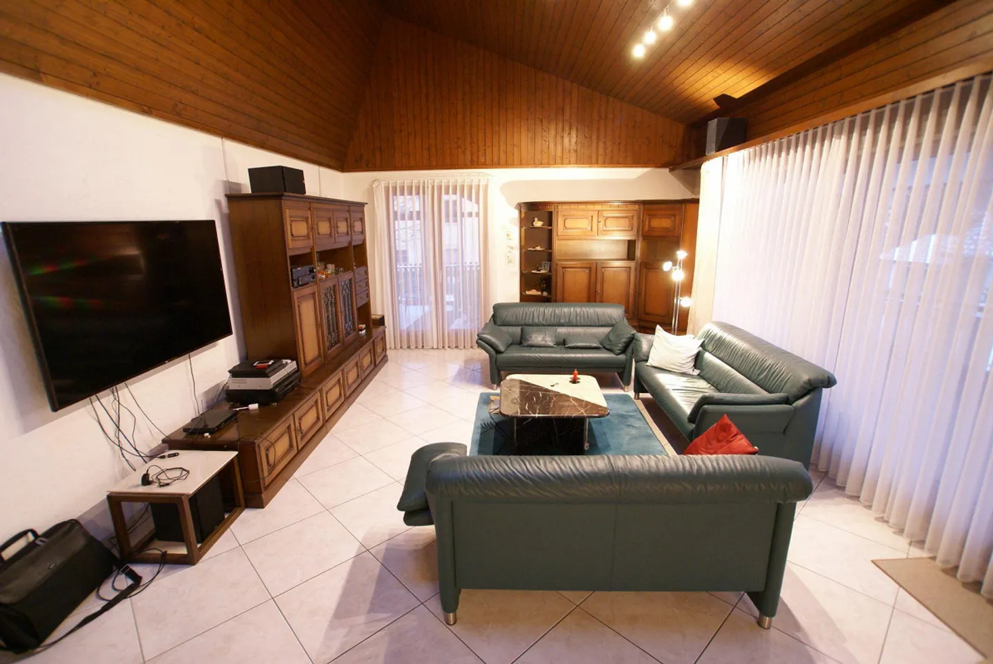 6.5 Room Single Family House in Beromünster for Rent - Photo 3 of 10