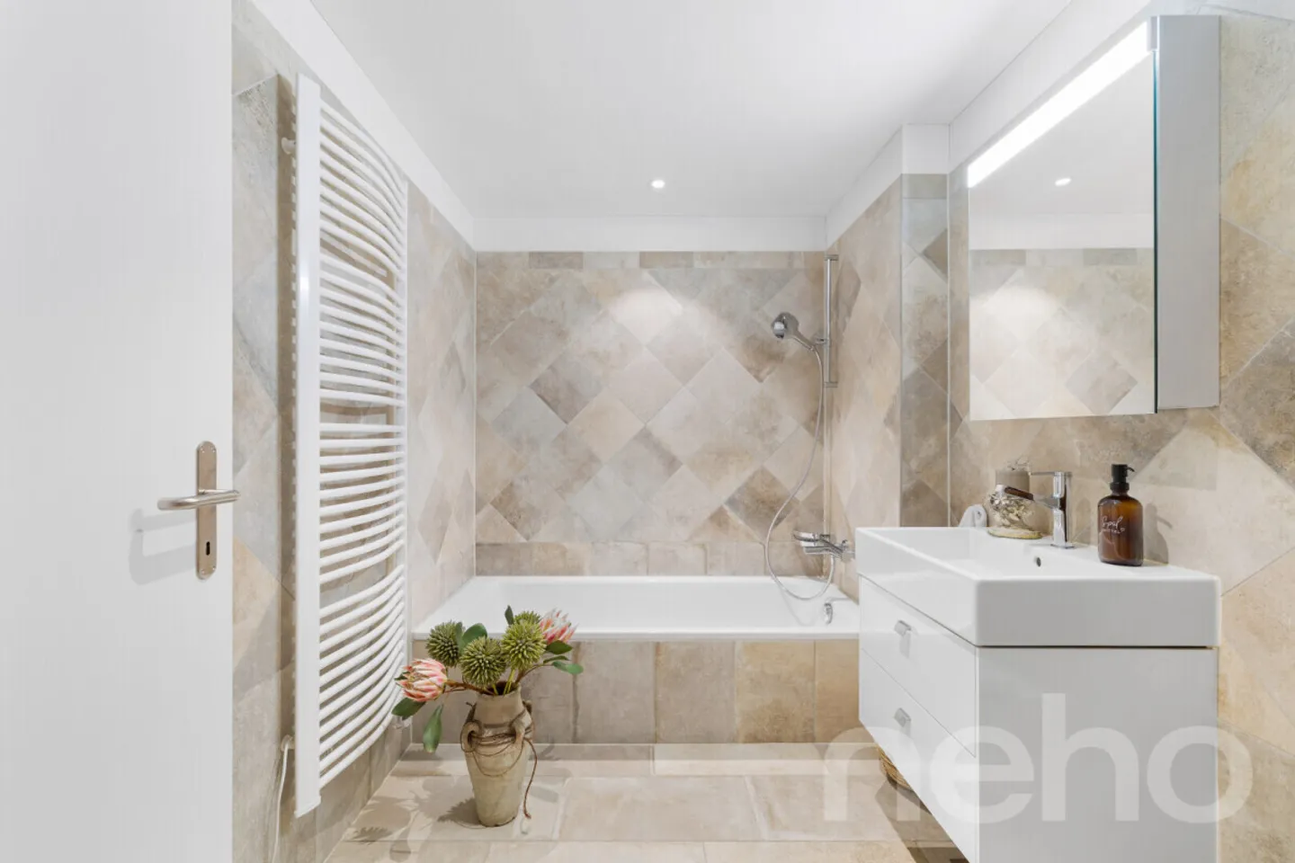 Occasione unica! Bellissimo appartamento con giardino in posizione privilegiata - Foto 9 di 13