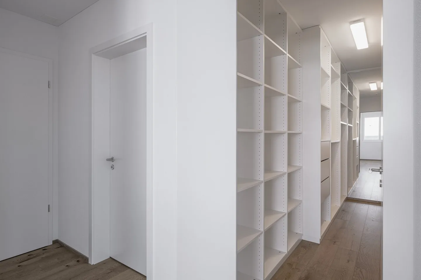 Una casa da godere - Appartamento nuovo di 6,5 stanze con grande loggia - Foto 3 di 4