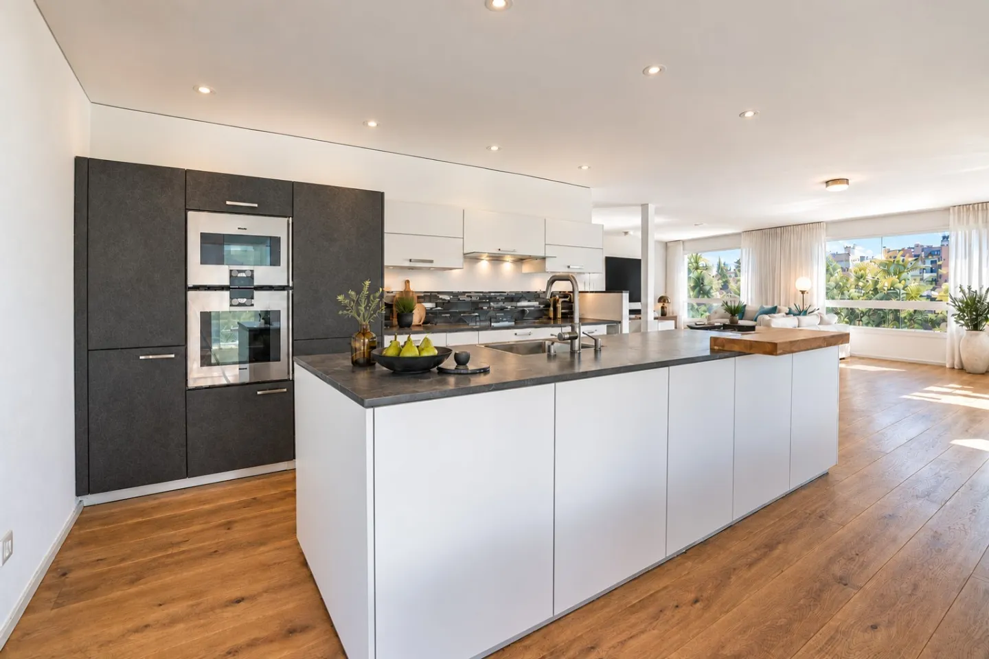 Annonce : Appartement moderne de 4,5 pièces avec grand balcon - Photo 2 sur 10