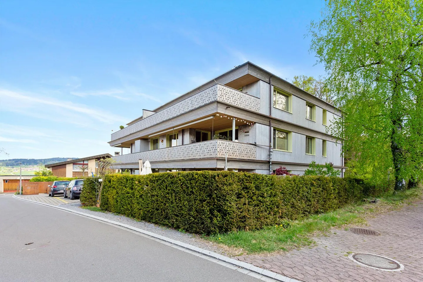 Between Elegance and Nature? Your New Dream Apartment - Photo 6 of 8