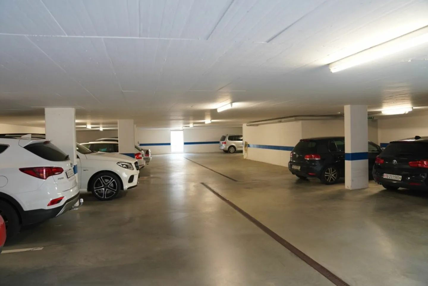 Bellissimo appartamento giardino 4.5 in standard di proprietà con camino in una posizione molto tranquilla e a sud - Foto 12 di 12