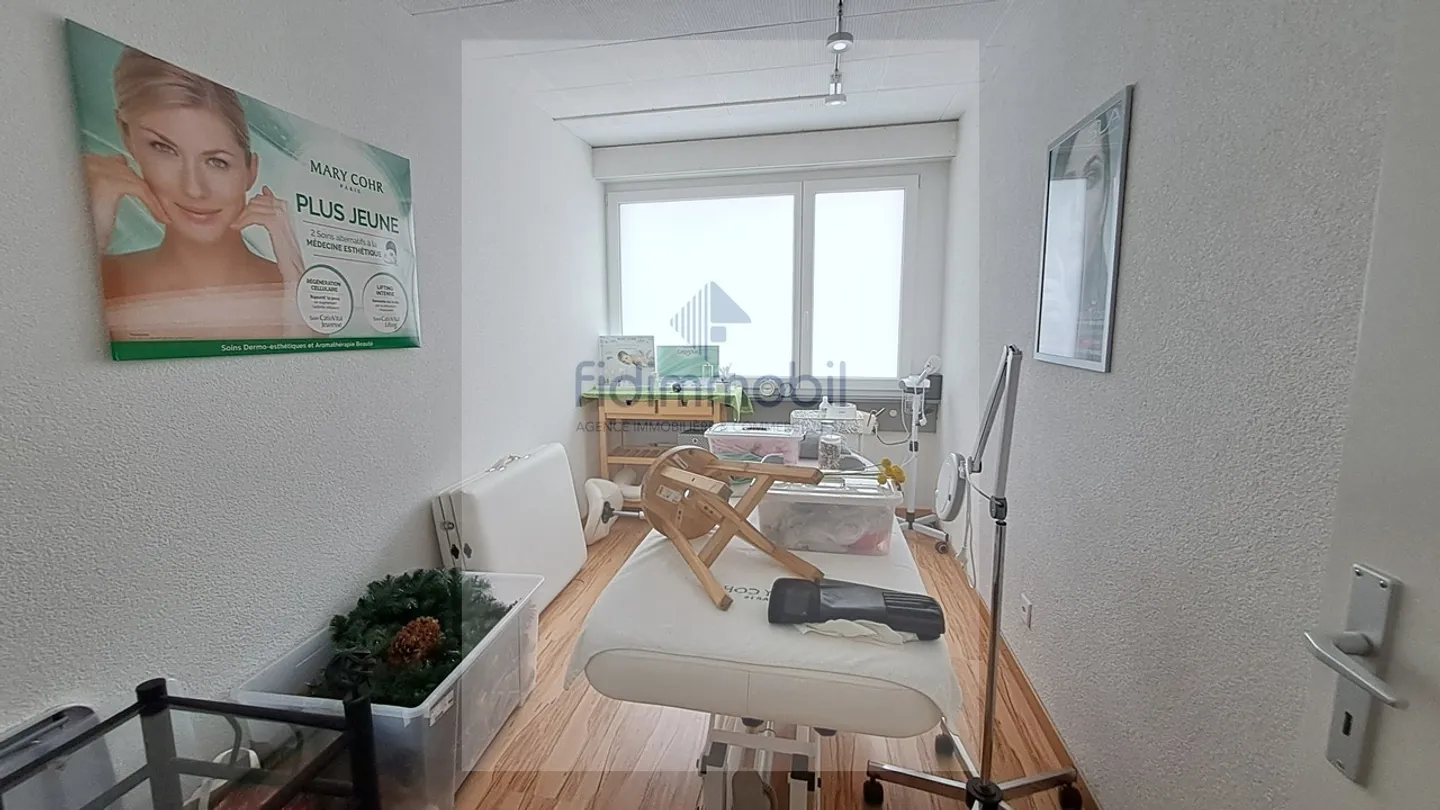 Gewerbefläche in St-Imier - Foto 8 von 12