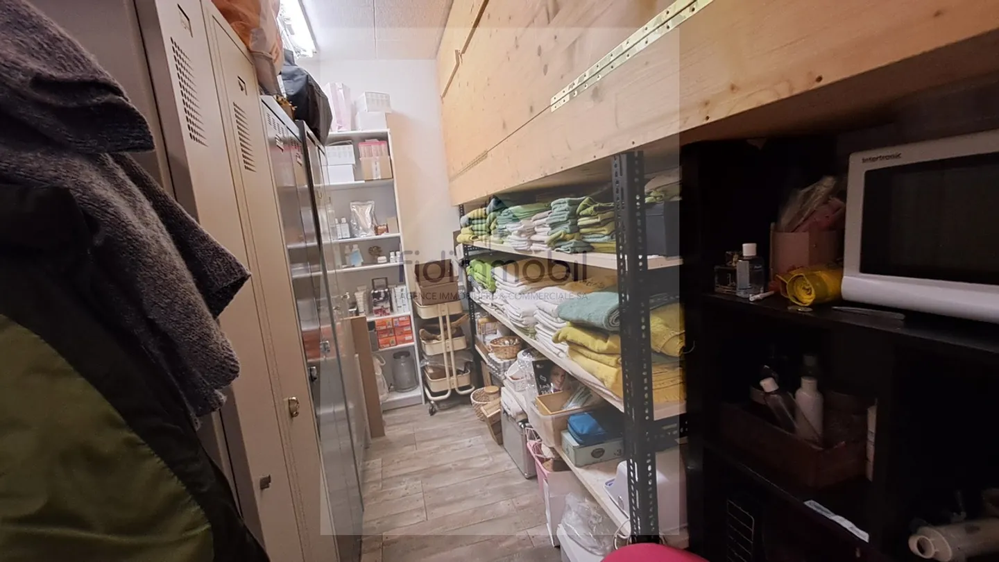 Gewerbefläche in St-Imier - Foto 11 von 12