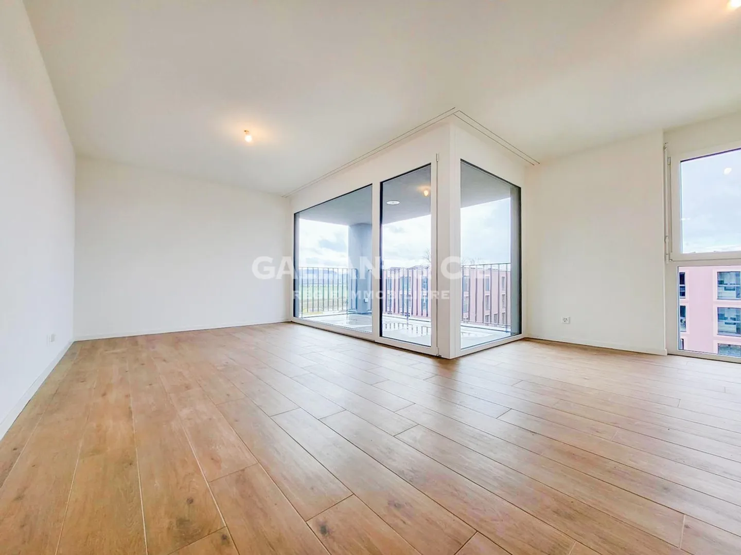 Appartamento moderno a St-Aubin - Foto 2 di 8