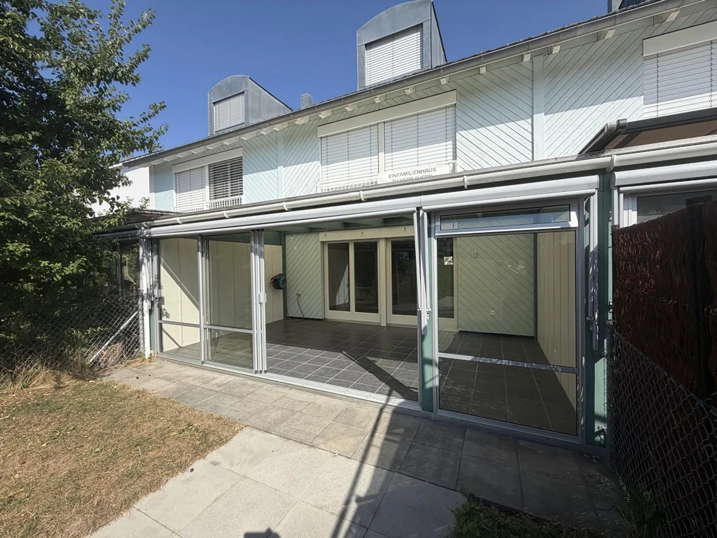 Bella casa unifamiliare a schiera centrale con la migliore esposizione solare - Foto 1 di 15