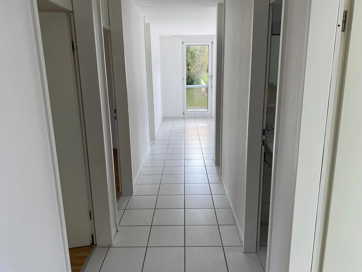 4.5 Zimmer Attika Wohnung mit grosser Terrasse - Foto 10 von 15