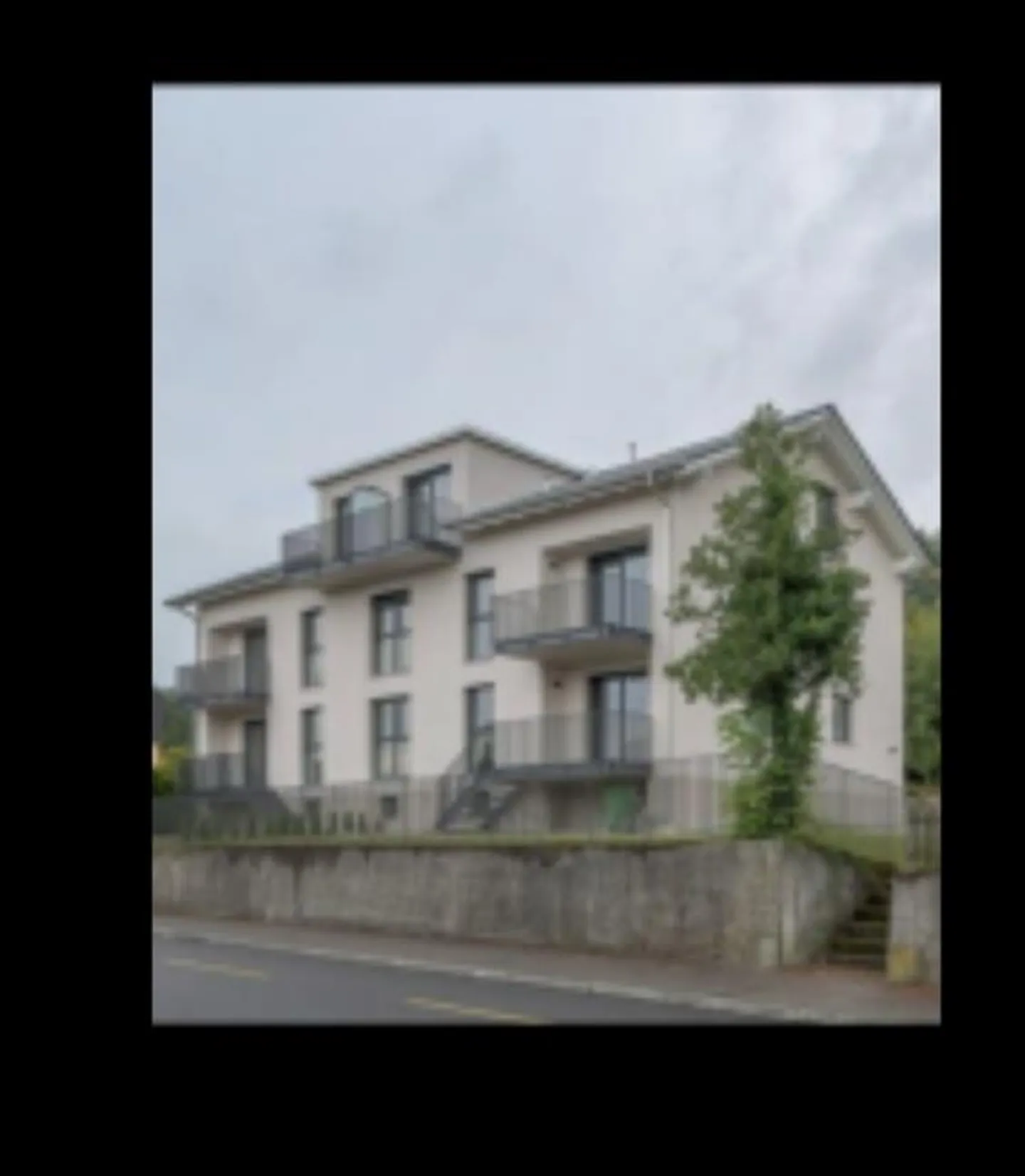 Charmant appartement sous les combles de 2,5 pièces - Photo 2 sur 8