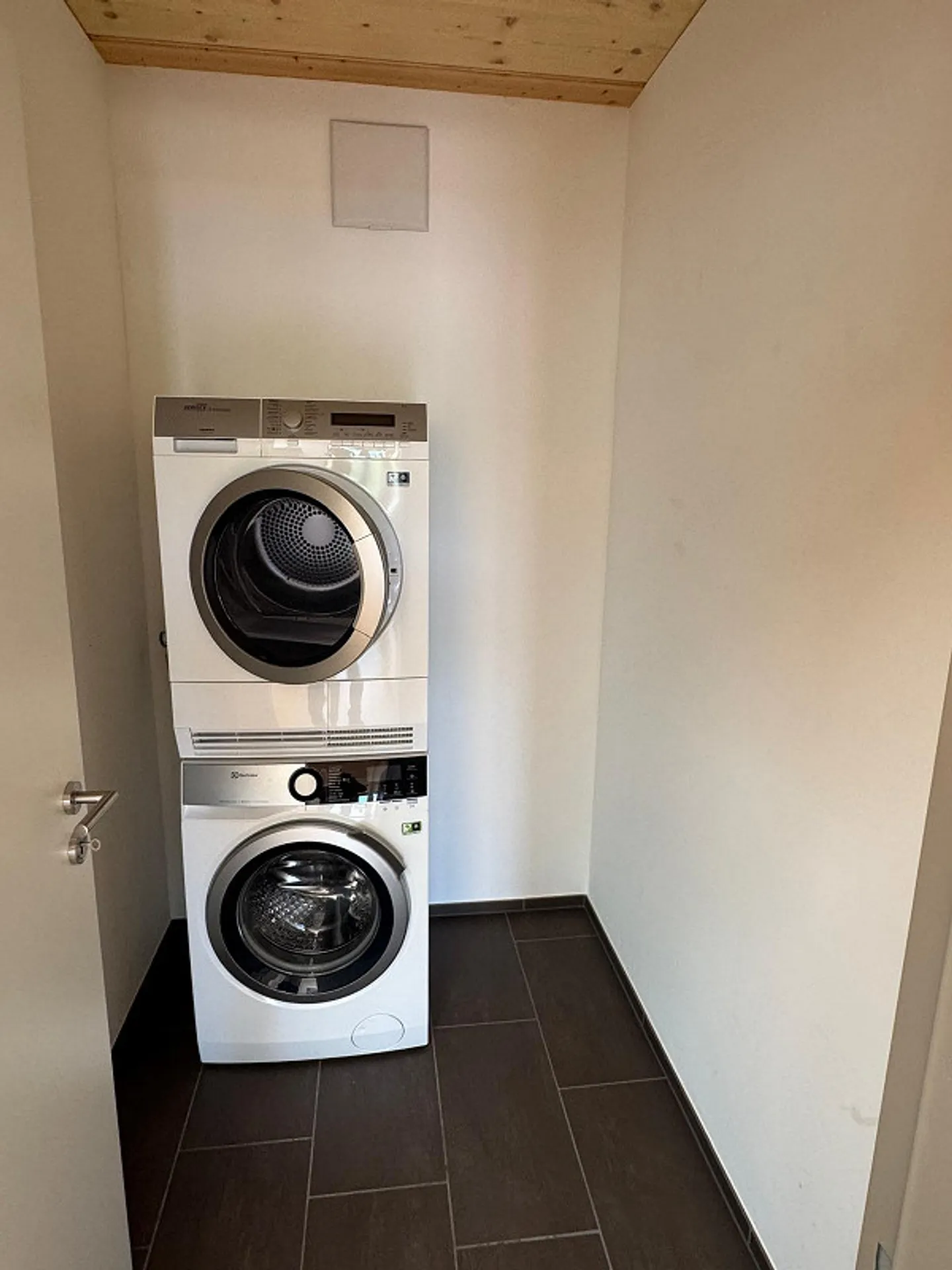 Bellissimo ed esclusivo appartamento attico di 3,5 stanze - Foto 17 di 17
