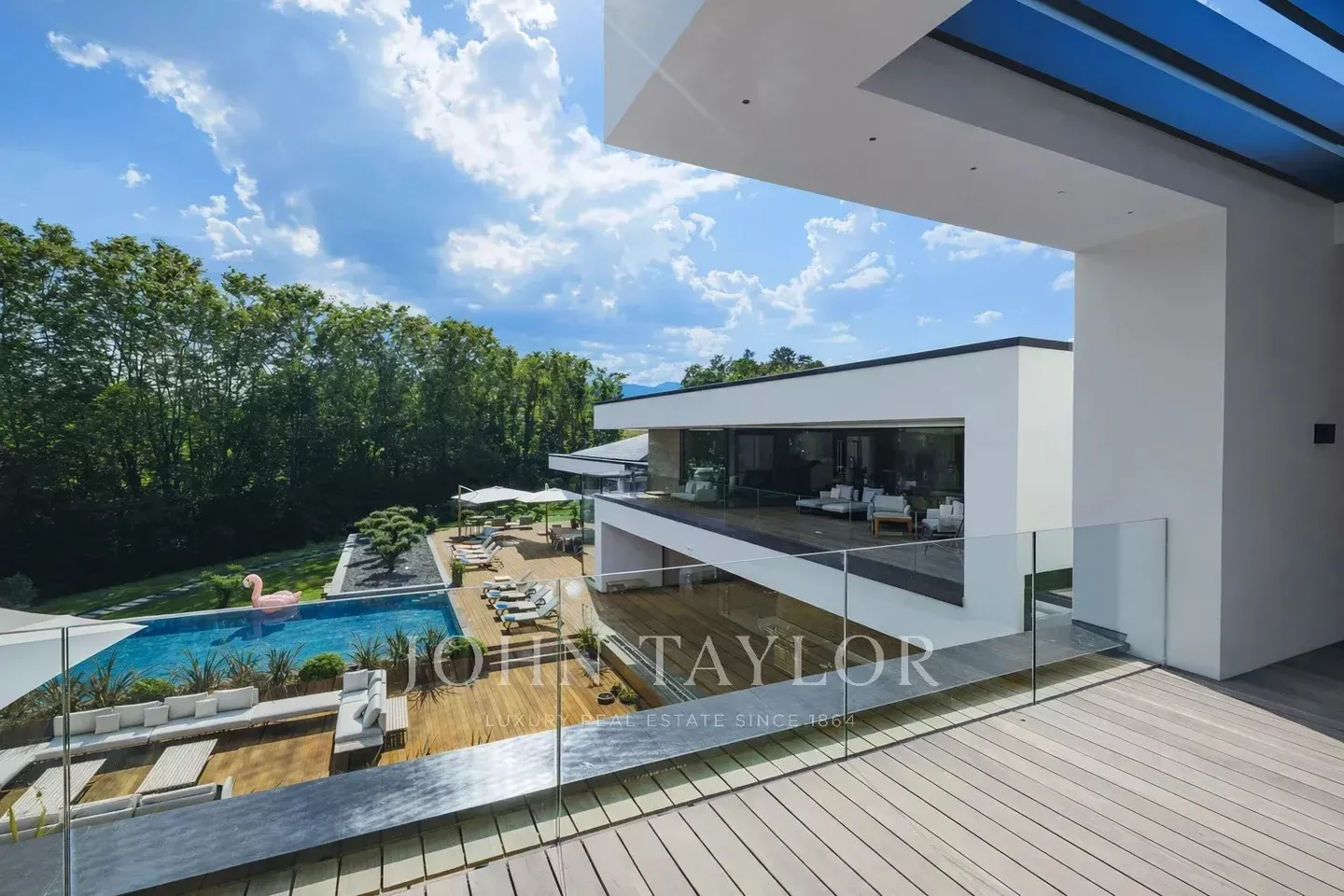 Villa de Luxe avec Équipements Étonnants - Photo 6 sur 25