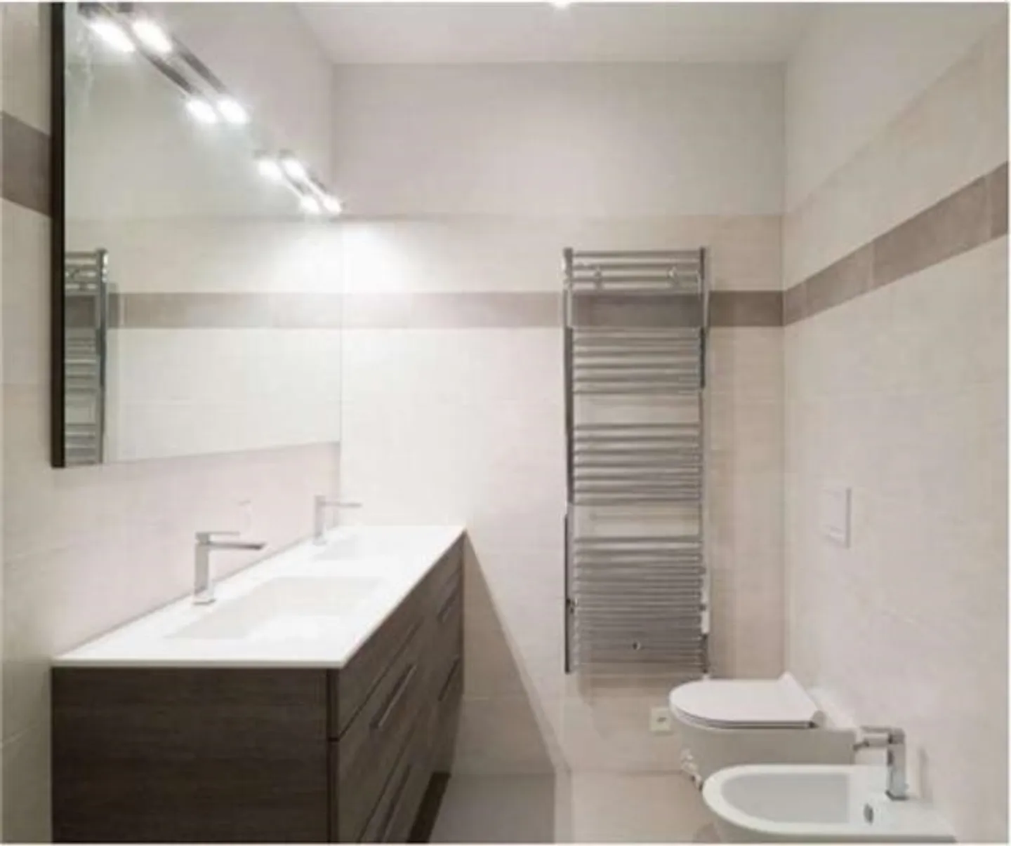 Apartment for sale - Photo 1 of 2