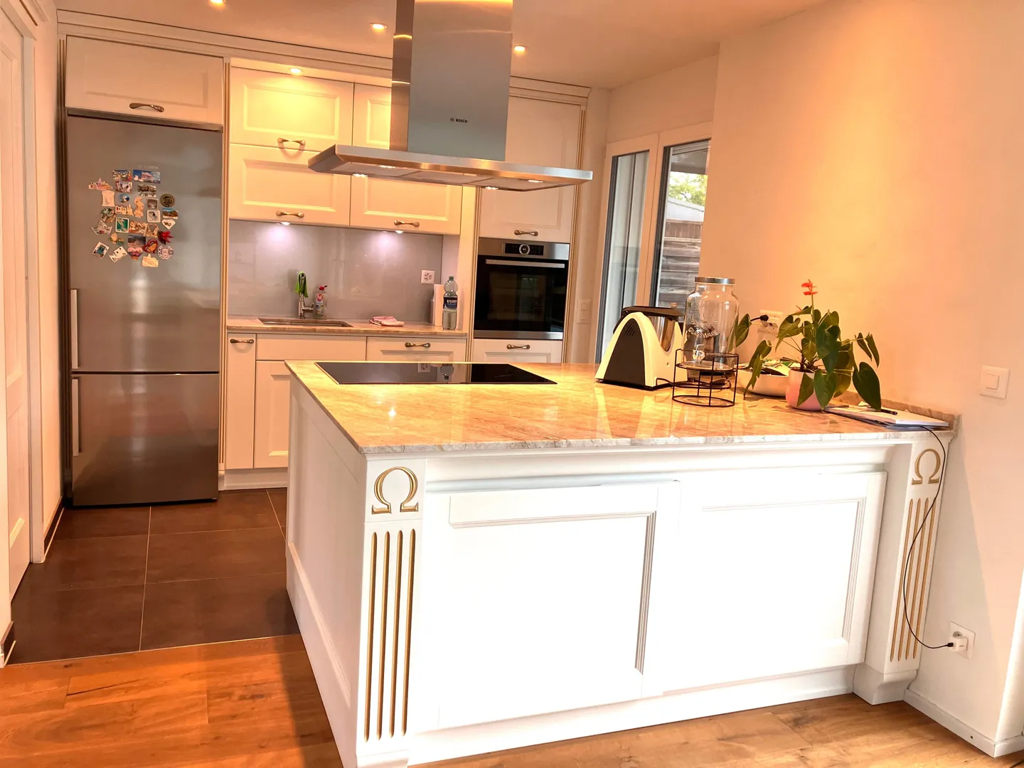 Maison d'angle 5.5 pièces avec piscine - vivre moderne à Neuwilen - Photo 6 sur 10
