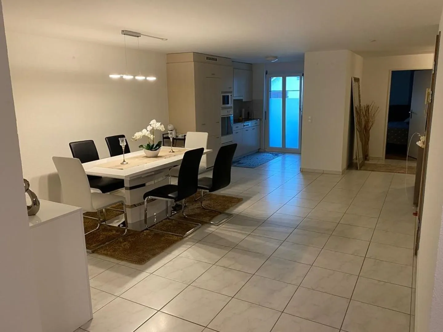 Appartamento Incantevole con Balcone Soleggiato - Foto 1 di 5