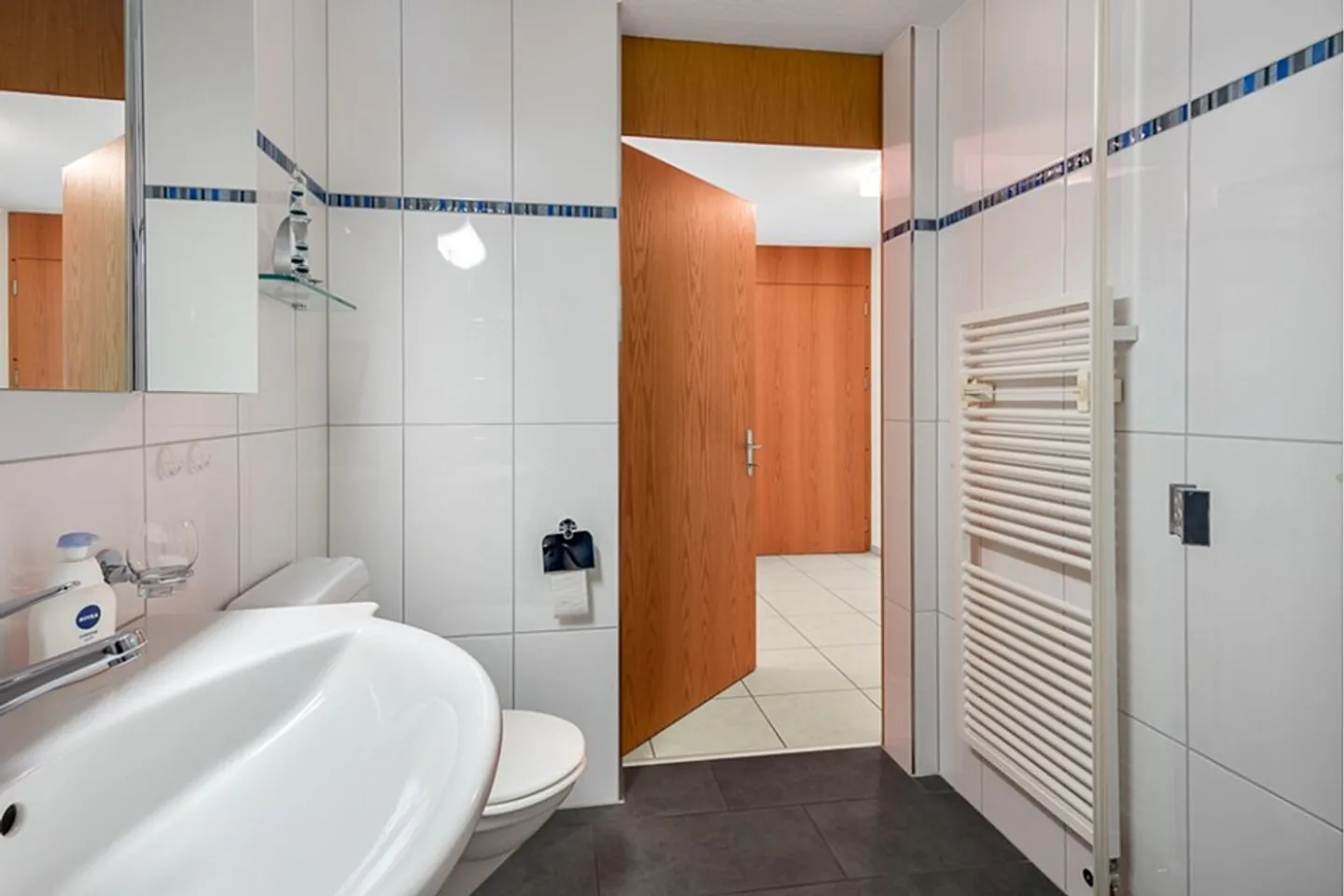 Appartement 3½ pièces avec balcon - Photo 7 sur 13