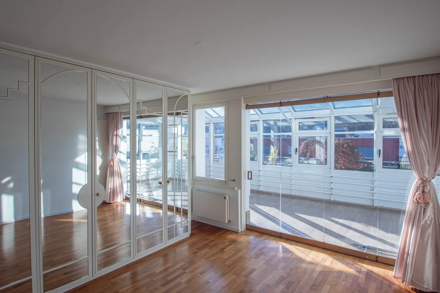 Attico da sogno con vista sui tetti di Buchs - Foto 7 di 10