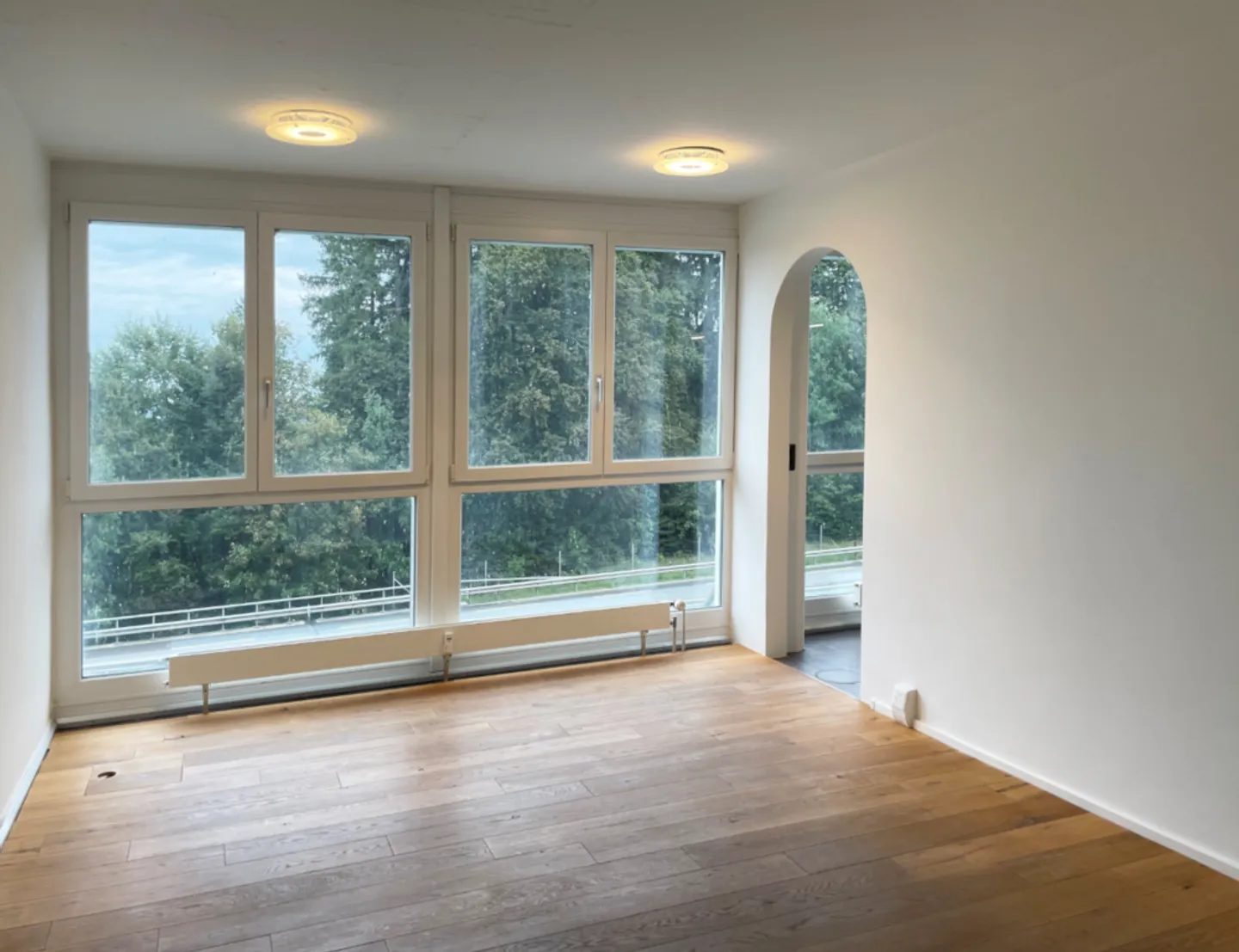 Vollständig ausgebaute Bürofläche mit Küche, Dusche und Einzelbüros – bezugsbereit per sofort - Foto 6 von 9