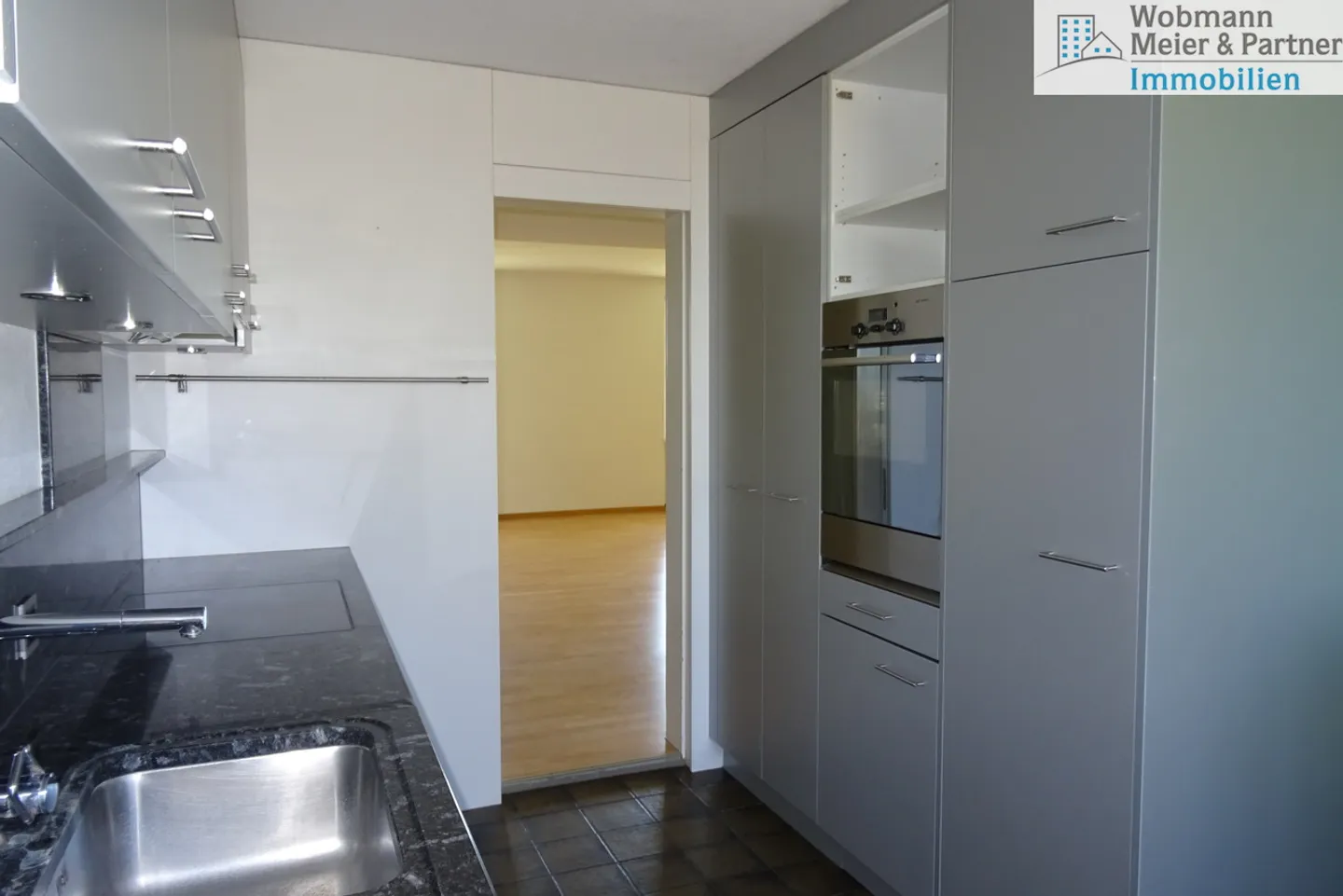 Vivre avec caractère dans le presbytère d'Illnau - Photo 3 sur 10