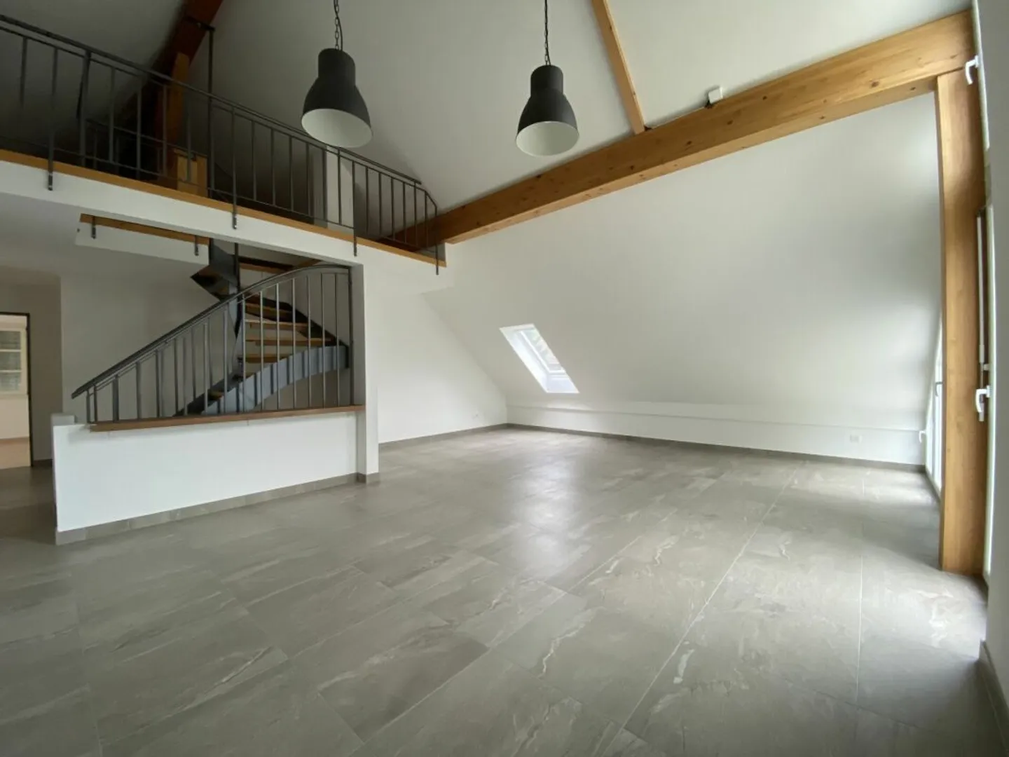 Charmante Maisonette mit Aussicht - Foto 2 von 7