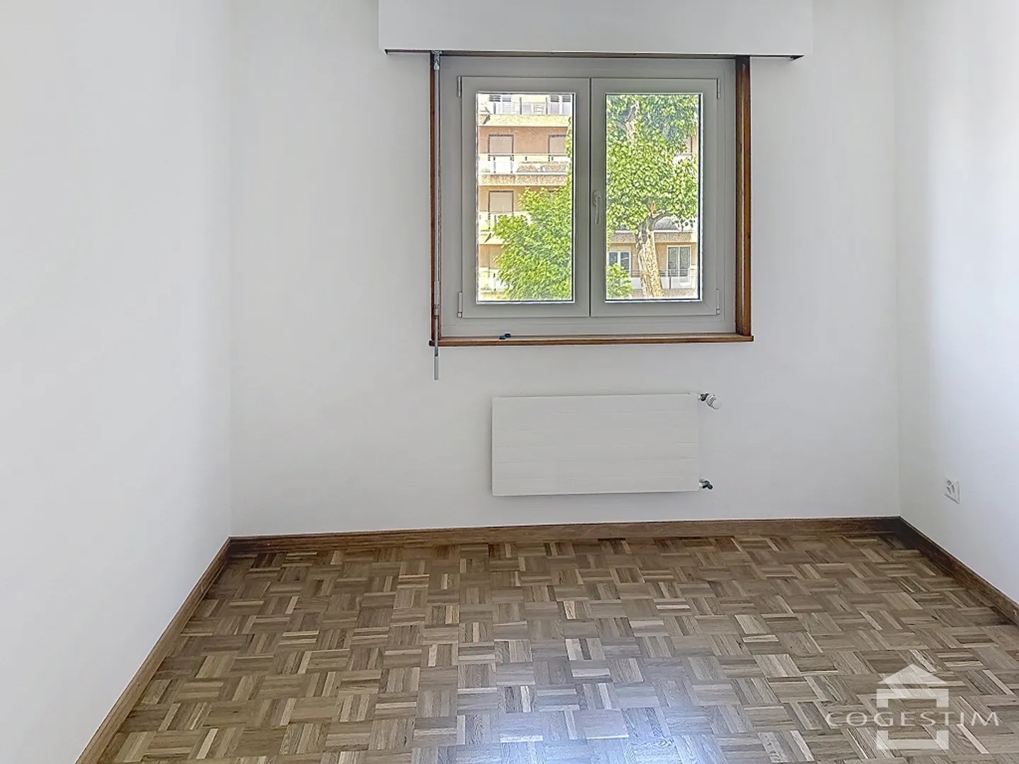 Apartment 4.5 rooms - Photo 7 of 10