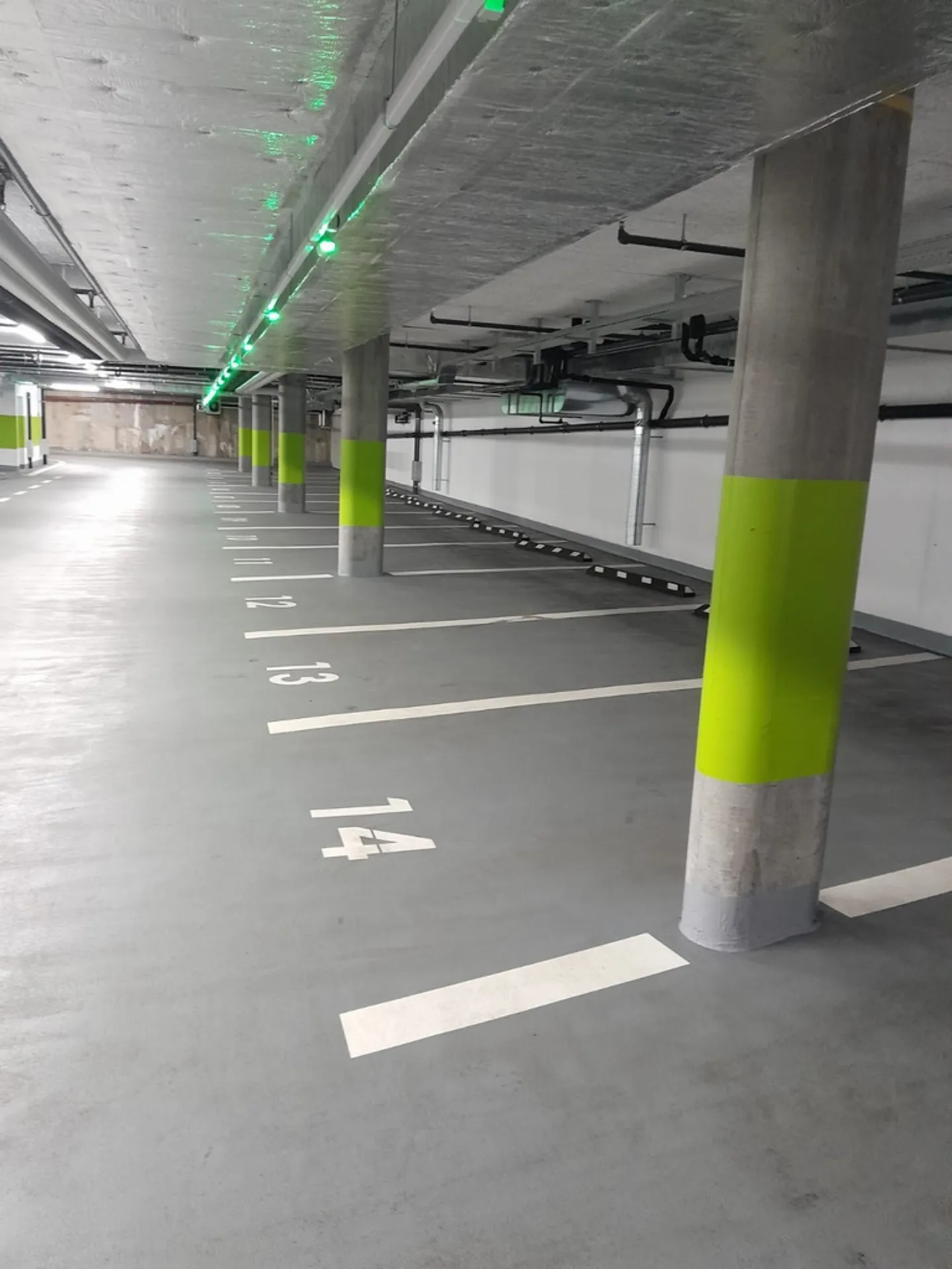 Place souterraine - Photo 3 sur 4