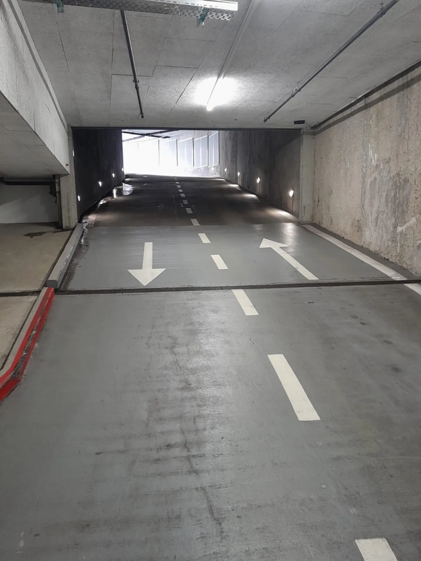 Place souterraine - Photo 4 sur 4