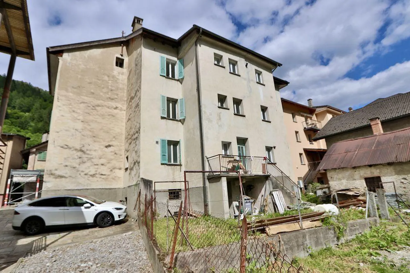 «Casa plurifamiliare di 7 appartamenti da risturutturare con licenza edilizia» - Foto 3 di 47