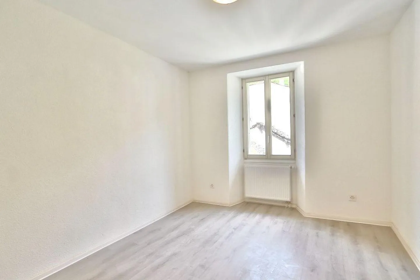 «Casa plurifamiliare di 7 appartamenti da risturutturare con licenza edilizia» - Foto 6 di 47