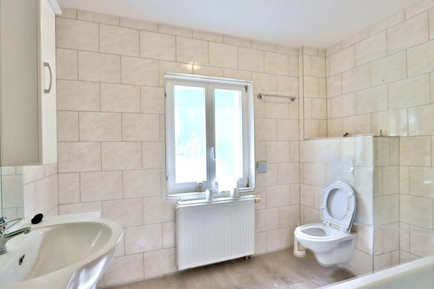«Casa plurifamiliare di 7 appartamenti da risturutturare con licenza edilizia» - Foto 7 di 47