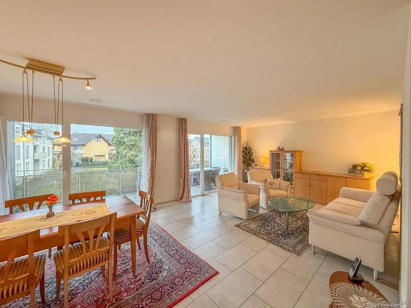 Vivere comodamente nel centro del villaggio - Foto 5 di 15