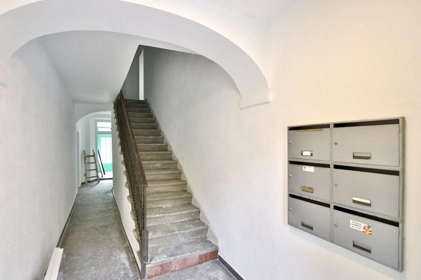 «Casa plurifamiliare di 7 appartamenti da risturutturare con licenza edilizia» - Foto 12 di 47