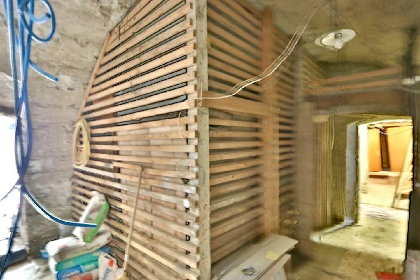«Casa plurifamiliare di 7 appartamenti da risturutturare con licenza edilizia» - Foto 17 di 47
