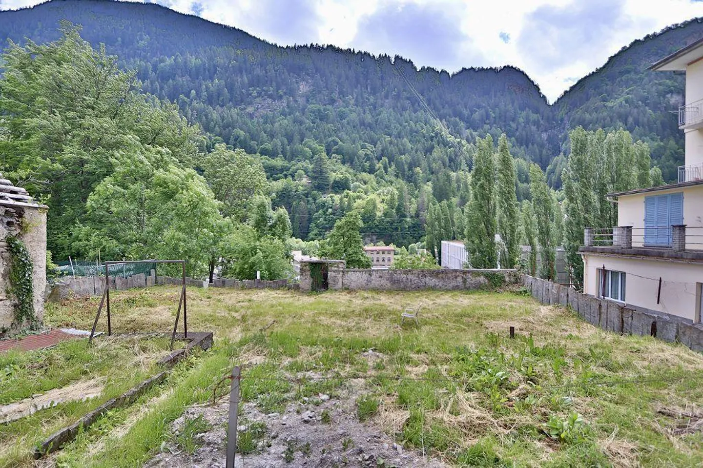 «Casa plurifamiliare di 7 appartamenti da risturutturare con licenza edilizia» - Foto 23 di 47
