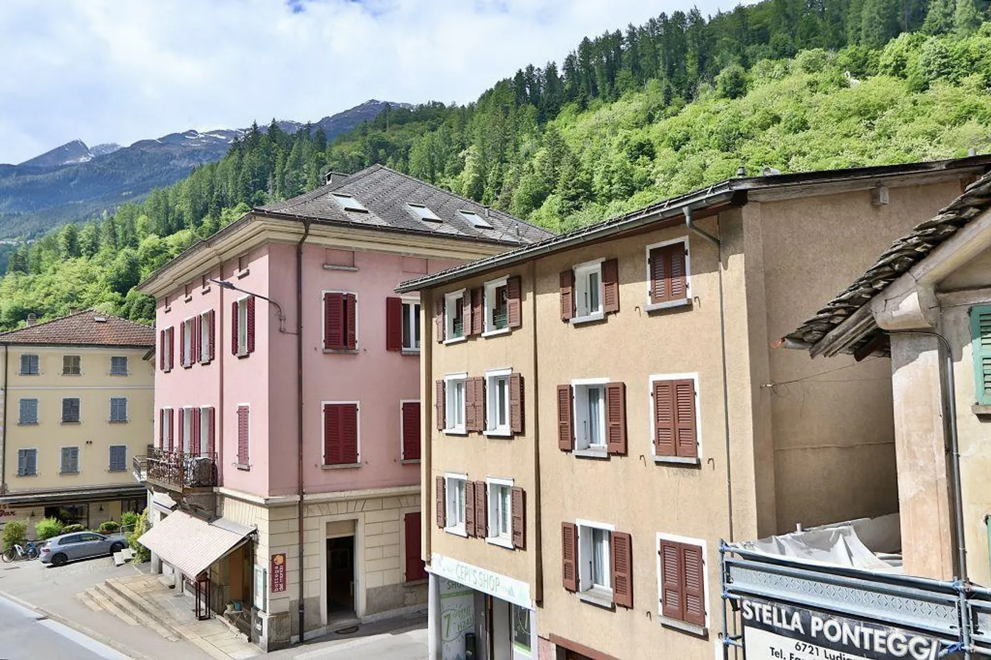 «Casa plurifamiliare di 7 appartamenti da risturutturare con licenza edilizia» - Foto 26 di 47