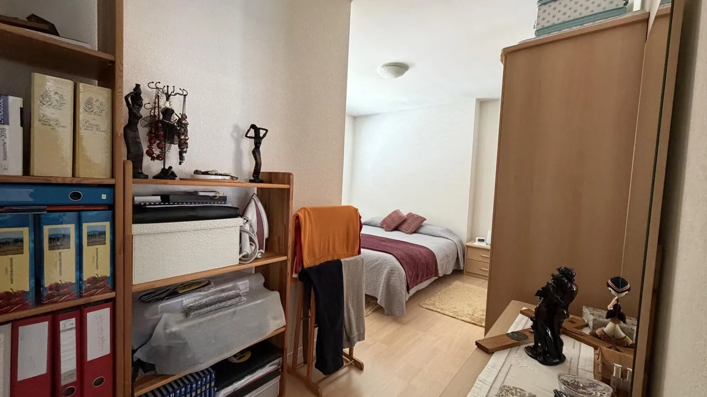 Apartment - Photo 5 of 9