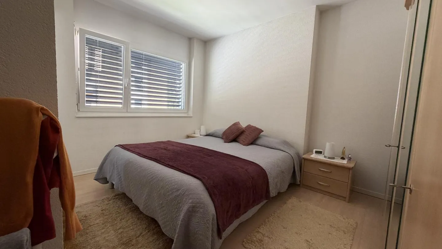 Apartment - Photo 4 of 9