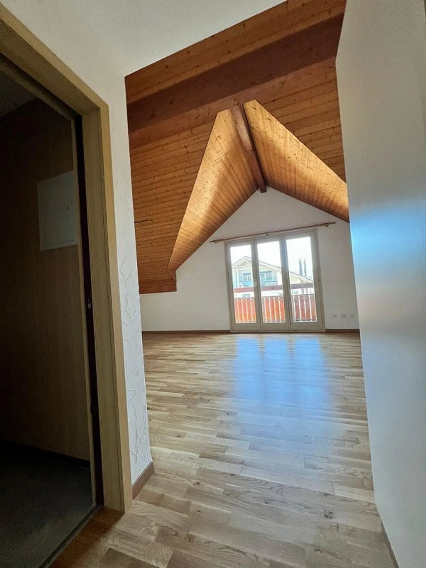 Cozy apartment in a quiet neighborhood - Photo 4 of 7