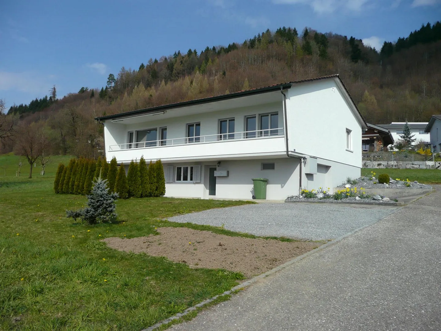 7 1/2 Room Single Family House - Photo 1 of 16