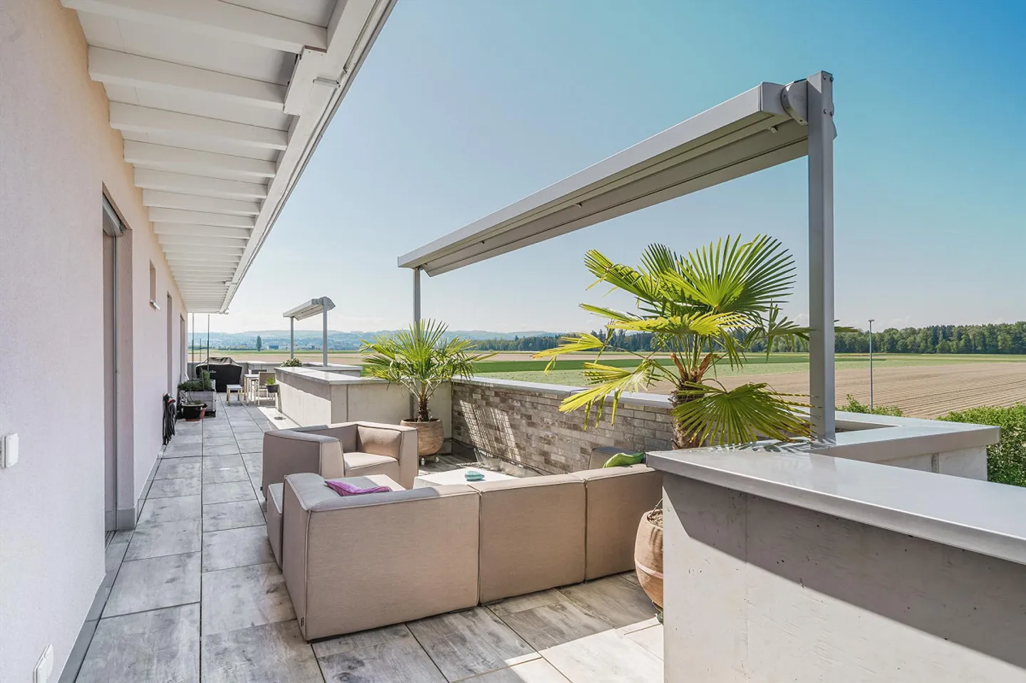 Exclusive Penthouse Oasis with 167 m² of Living Space & 108 m² of Panorama Terraces - Photo 3 of 28