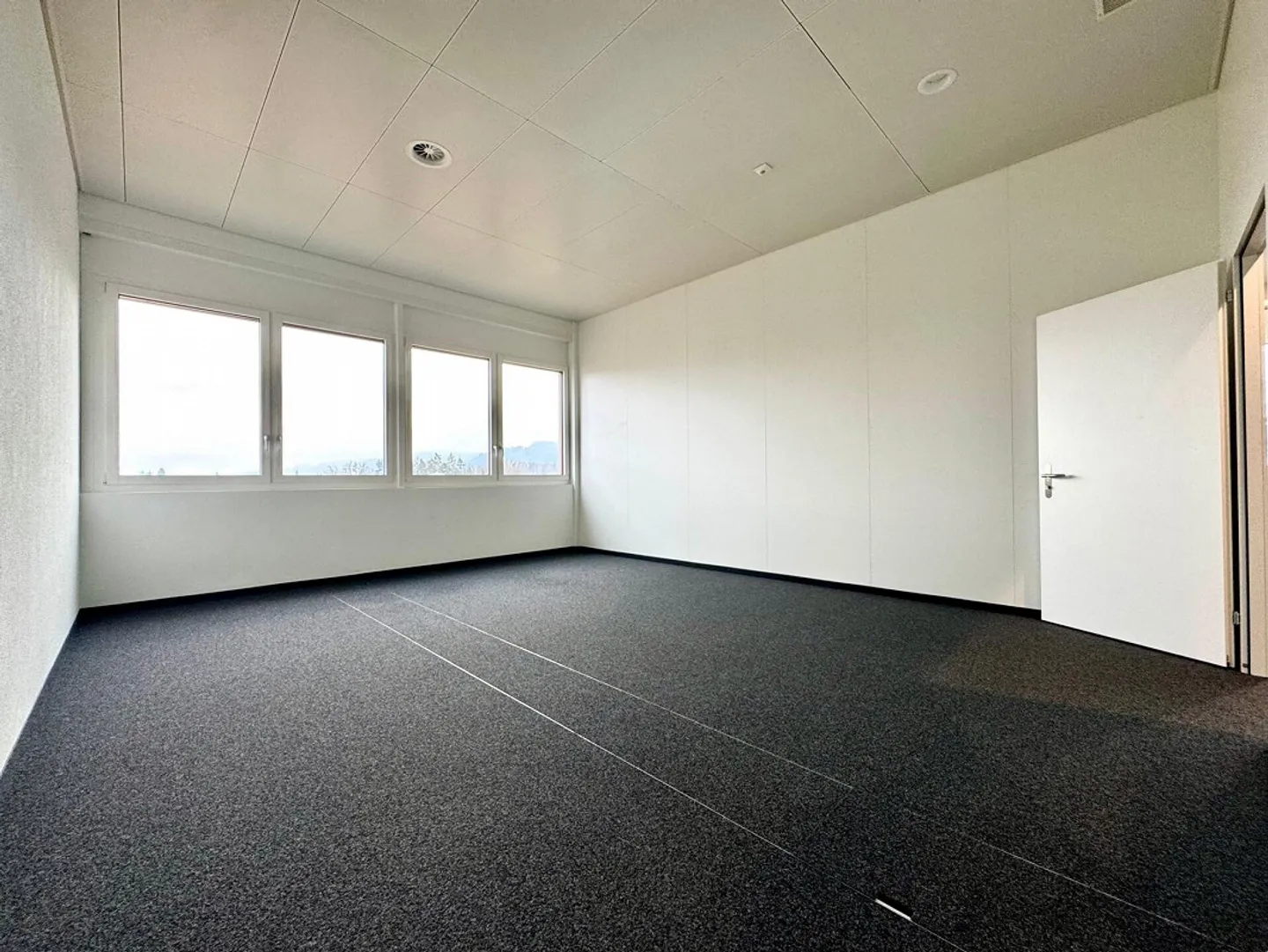 Top Modern and Central - Photo 11 of 12