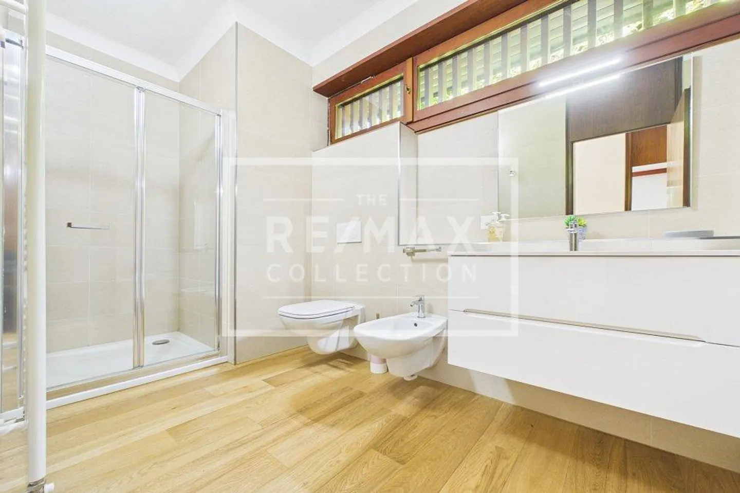 Villa elegante con piscina a Gentilino - Foto 13 di 13