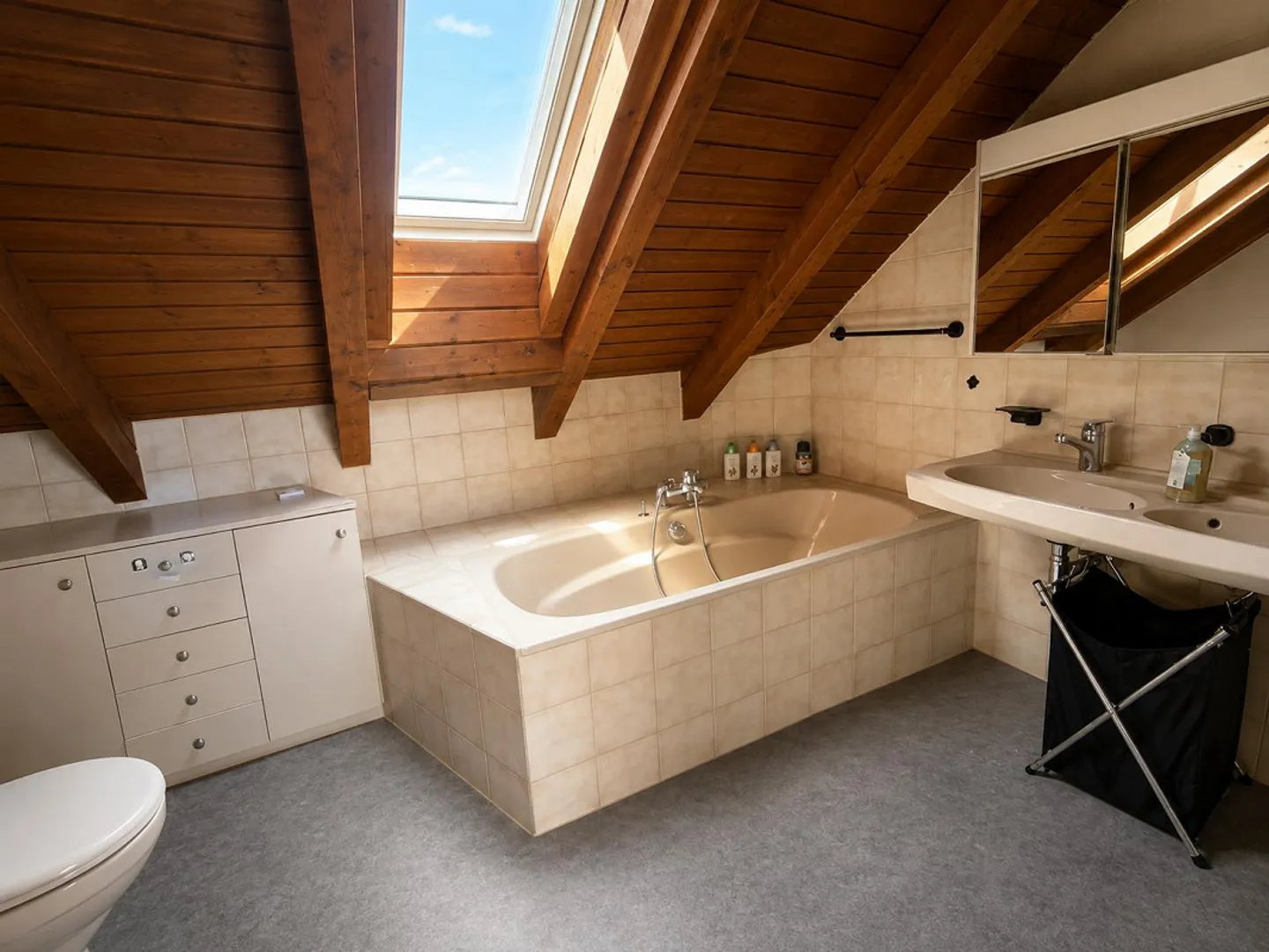 Geräumiges Einfamilienhaus in Luzern - Foto 16 von 21