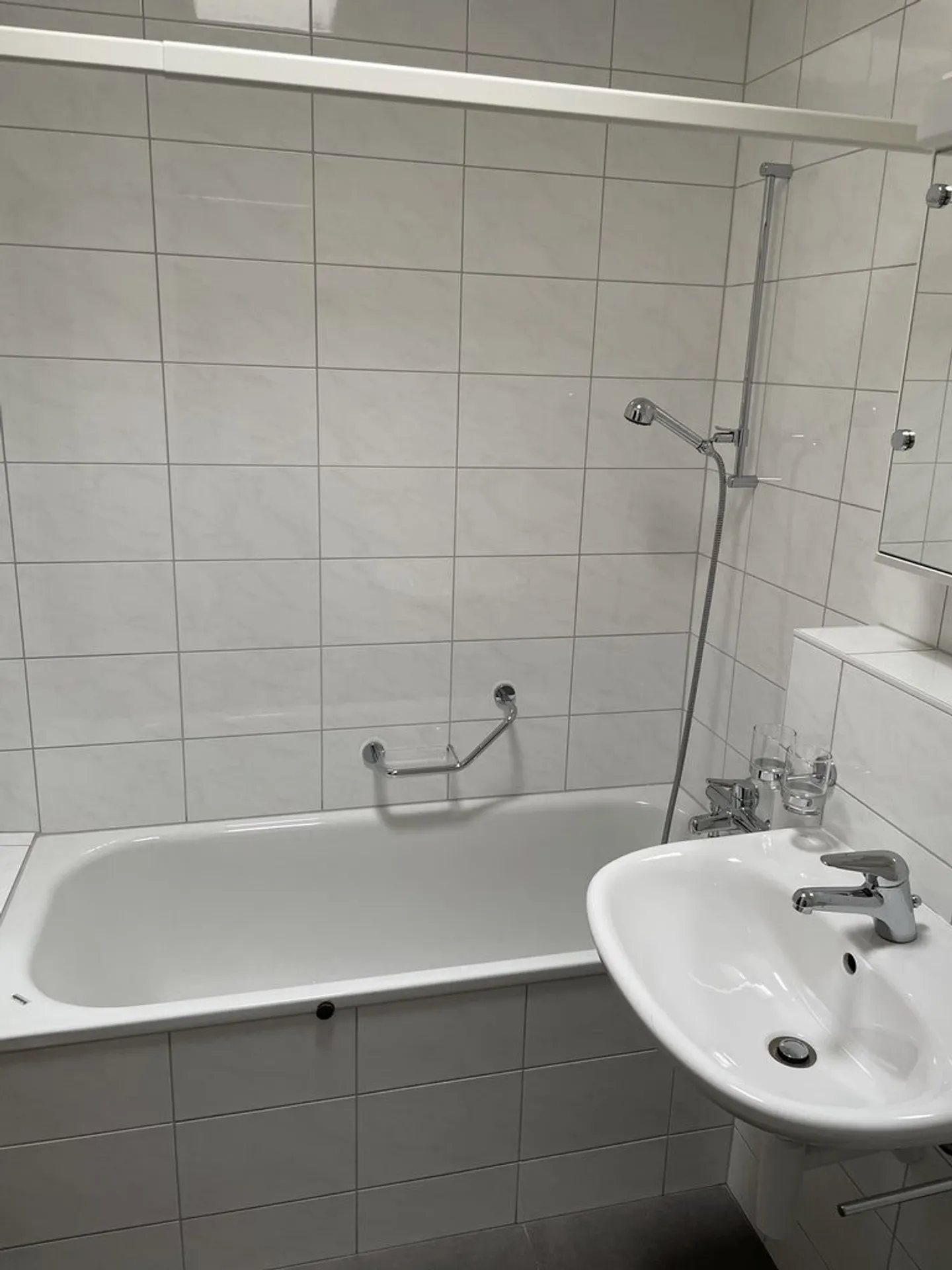 Beautiful 2-room apartment with balcony in a central location - Photo 9 of 9