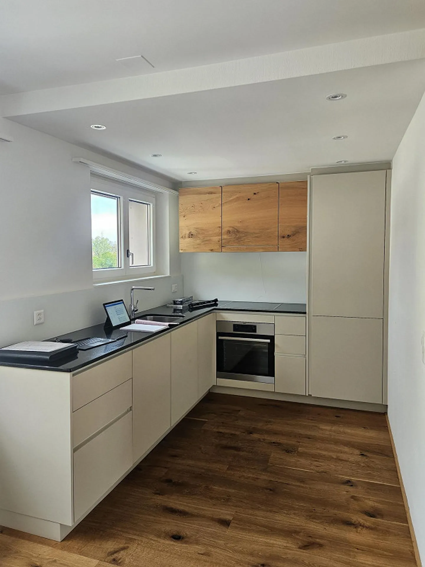 Modern 3.5-room apartment - Photo 2 of 7