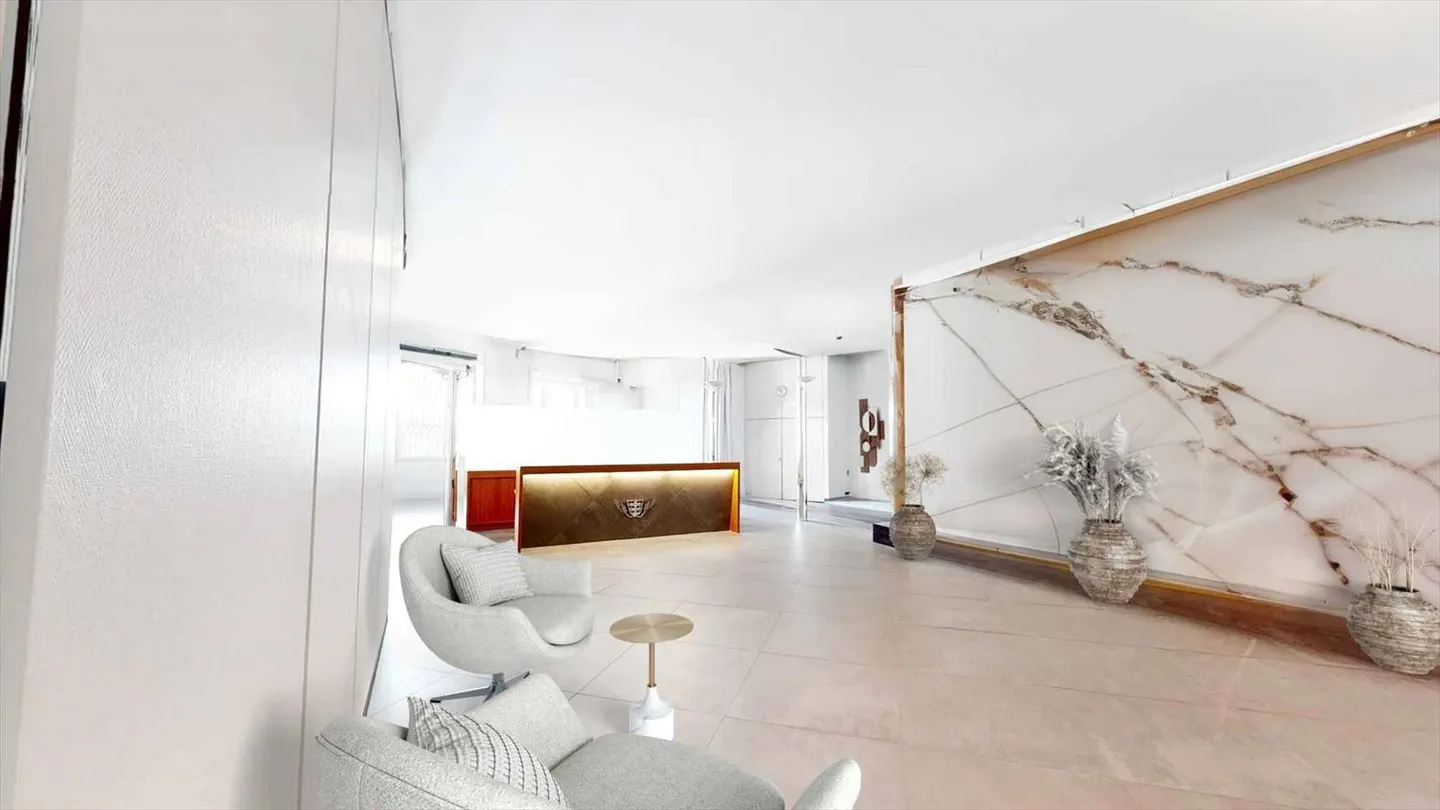 Secure storage area of 357 m2 in the city center - Photo 5 of 6