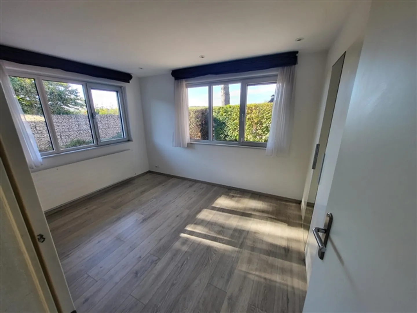 3-room apartment + kitchen - Photo 2 of 6