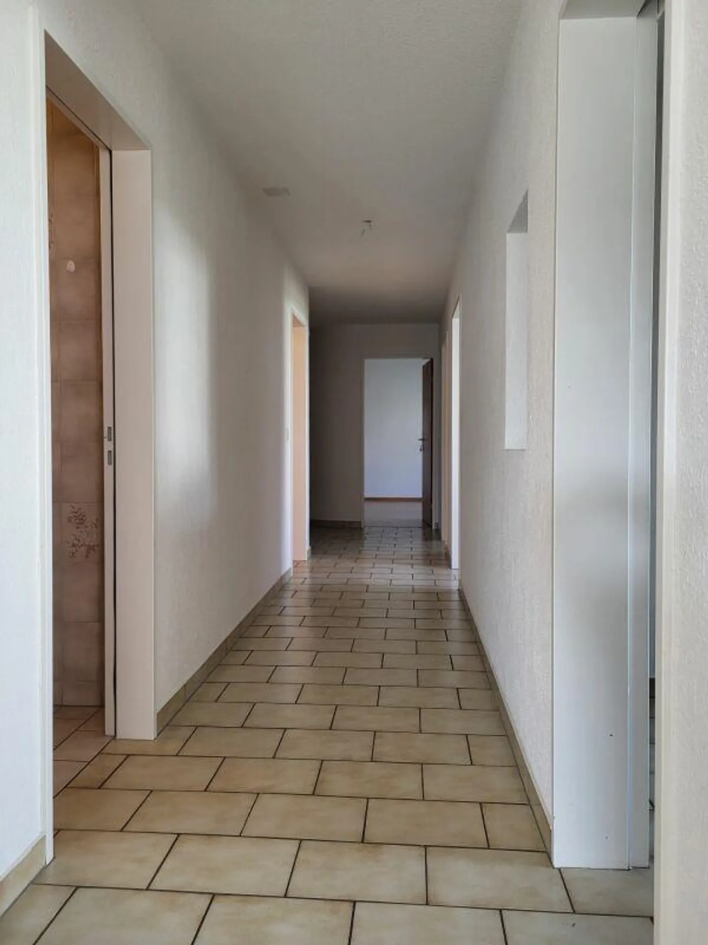 Belle appartement de 4,5 pièces au rez-de-chaussée - Photo 10 sur 11