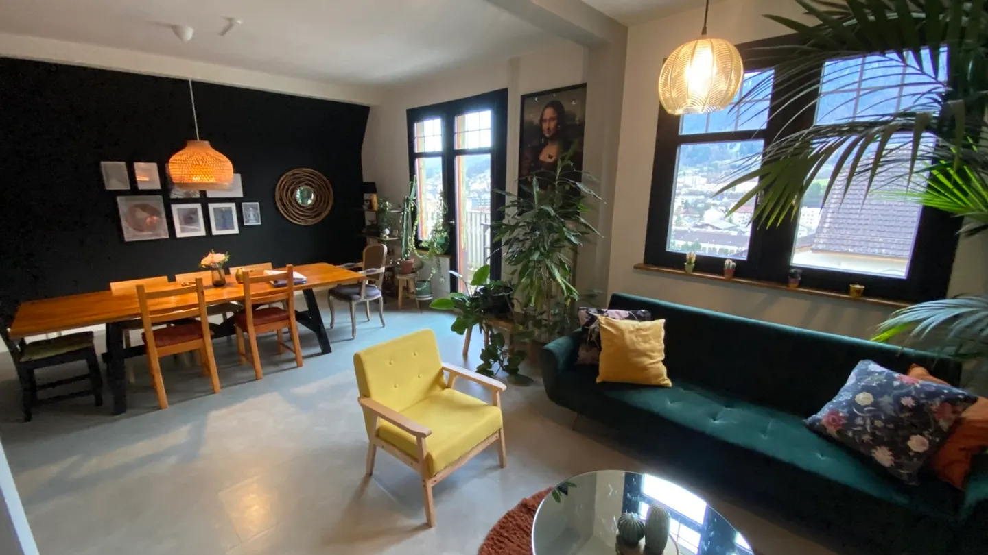 Renovated Apartment with Terrace - Photo 11 of 37